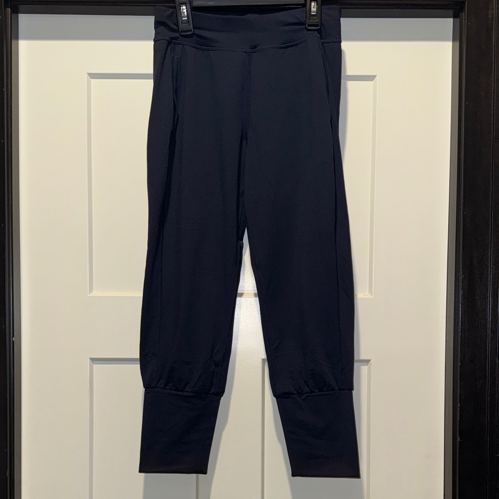 Navy Cropped Pants
